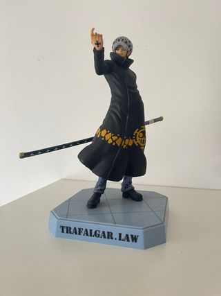 Figura Trafalgar Law One Piece 22 cm