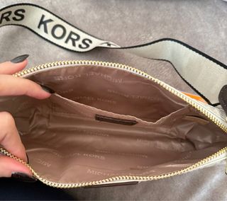 Set de bolsos y monedero de marca local