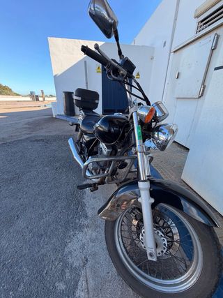 Suzuki Marauder 125 Negra