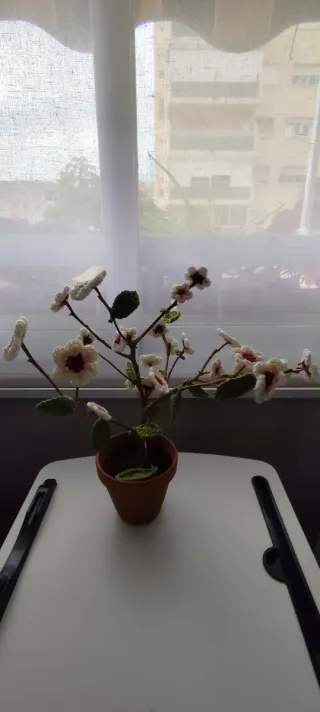 Árbol de almendro crochet