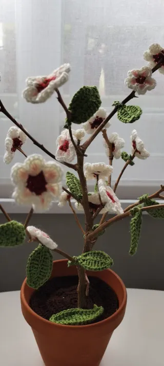 Árbol de almendro crochet