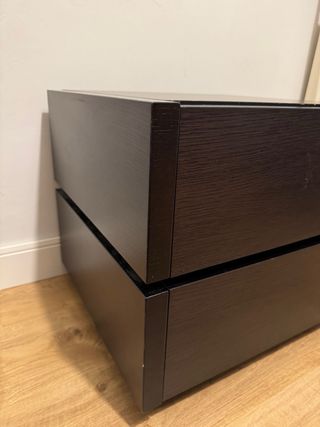 Mesa de noche moderna