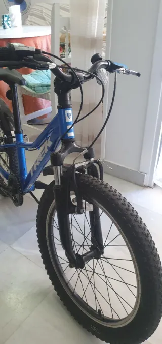 Bicicleta TREK Azul