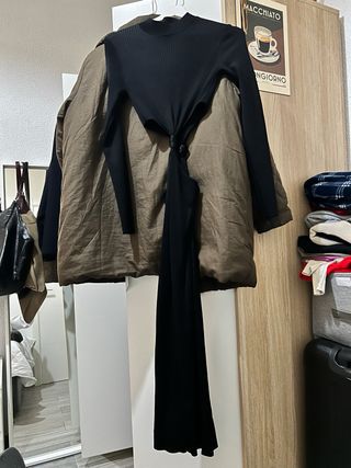 Mono negro con abertura cintura Talla S/M largo