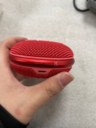 Altavoz JBL Clip 4 Bluetooth Rojo 002