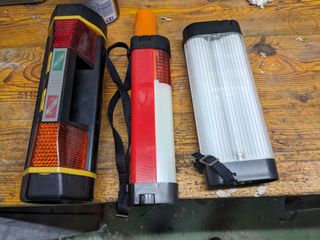 Focos de señalización y linternas