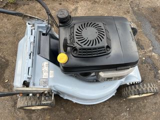 Cortacésped Profesional KAAZ LM4851KX