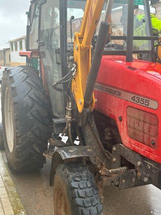 Tractor Massey Ferguson 4355