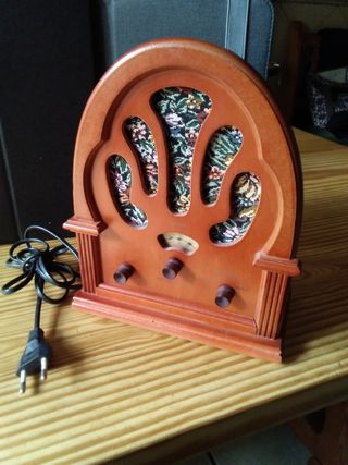 Radio Antiguo FM AM Marrón