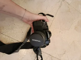 Cámara analógica Cosina Negra