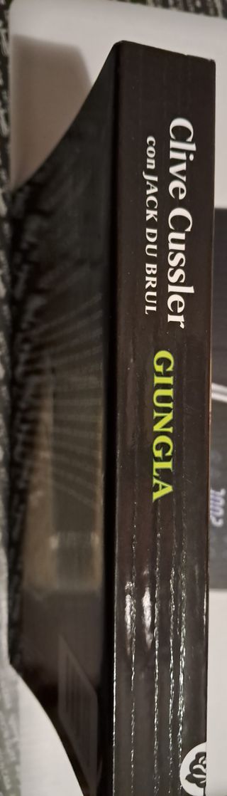 libro Giungla, di Clive Cussler