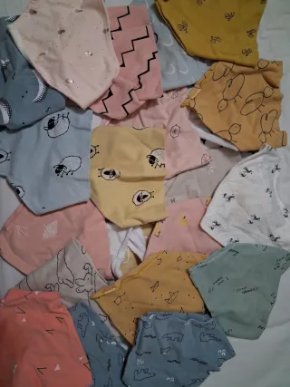 Lote de baberos para bebé