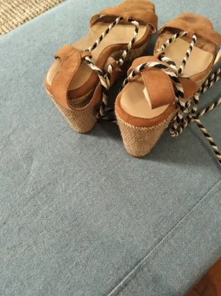 Sandalias Camilas Cuña Marrón