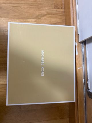 Botines Michael Kors Negros y Marrones