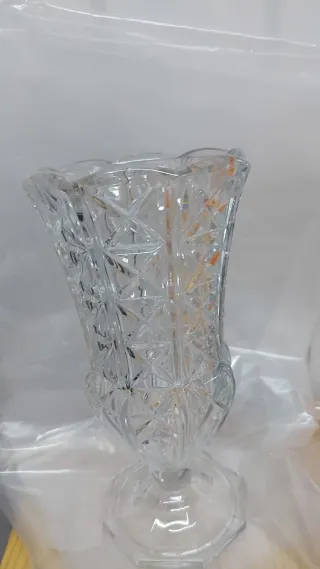 Jarrones de cristal tallado