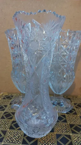 Jarrones de cristal tallado