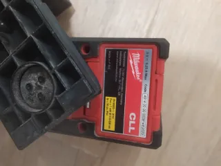 Nivel Láser Milwaukee CLL