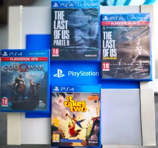 PS4 Pro Negra + 2 mandos Dualshock y 4 Juegos