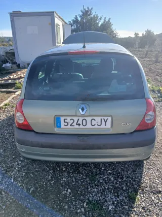 Renault Clio 2003