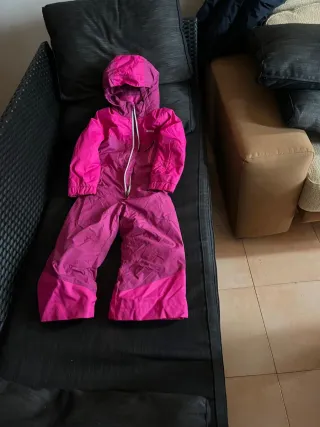 Mono de nieve rosa. Talla 4