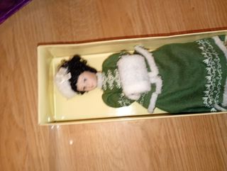 Muñeca de porcelana vintage