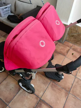 Bugaboo Donkey Cochecito Gemelar + Patinete