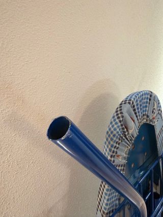 Tabla de planchar plegable con soporte