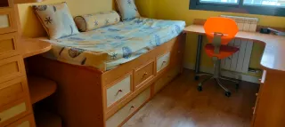 Armario esquinero juvenil modular madera y cristal