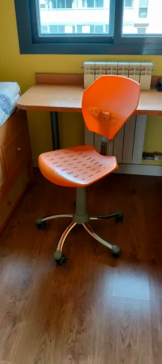 Armario esquinero juvenil modular madera y cristal