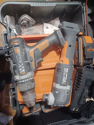 Multiherramienta y taladro Worx