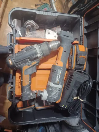 Multiherramienta y taladro Worx