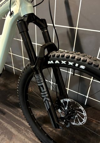 Bicicleta Cannondale Habit 3