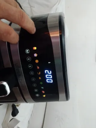 Freidora de aire Ufesa Cardinal Microondas