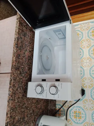 Freidora de aire Ufesa Cardinal Microondas