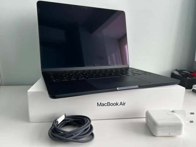 MacBook Air 13 M2 8GB RAM 256GB SSD 2022