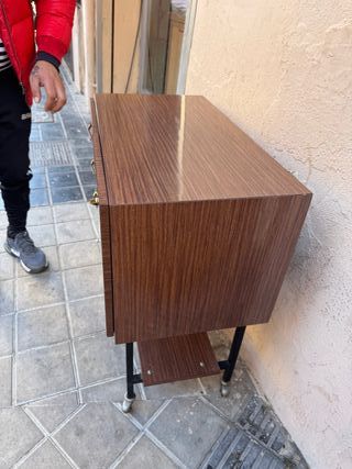 Mesa bar auxiliar con ruedas