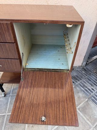 Mesa bar auxiliar con ruedas