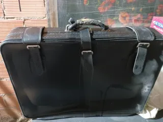 Lote de maletas vintage con llaves