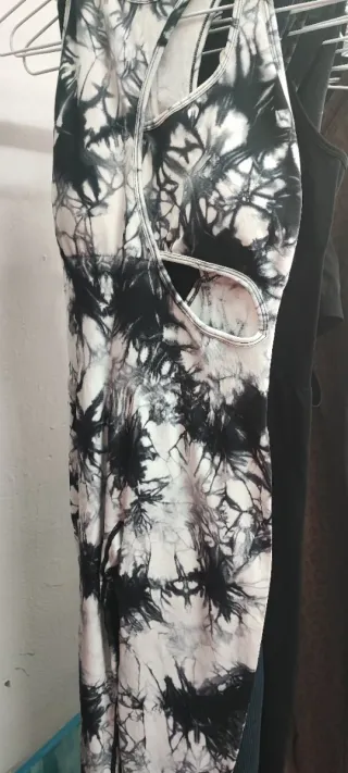 Ropa deportiva mujer nueva c. General Riera 50