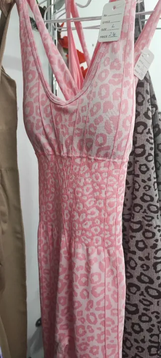 Ropa deportiva mujer nueva c. General Riera 50