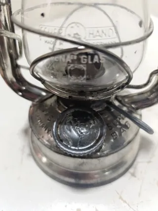 Lámpara Queroseno Vintage Metal y Cristal