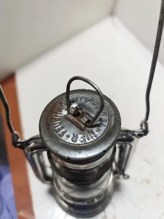 Lámpara Queroseno Vintage Metal y Cristal