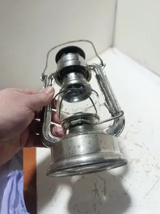 Lámpara Queroseno Vintage Metal y Cristal