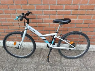 Bicicleta B'TWIN Blanca