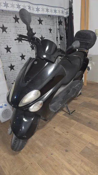 Yamaha Majestic 125 Negra