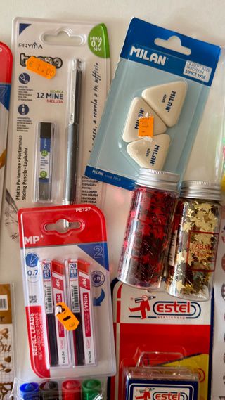 Lote Papelería: Bolígrafos, Gomas, Pegatinas