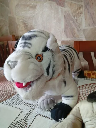 Lote Peluches: Tigre, Jirafa y Perro