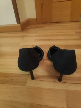 Zapatos de tacón negros