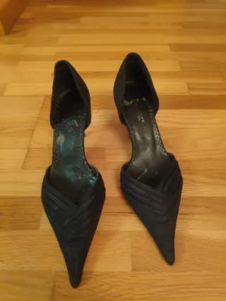 Zapatos de tacón negros