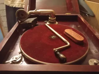 Gramola Mueble Consola Antigua